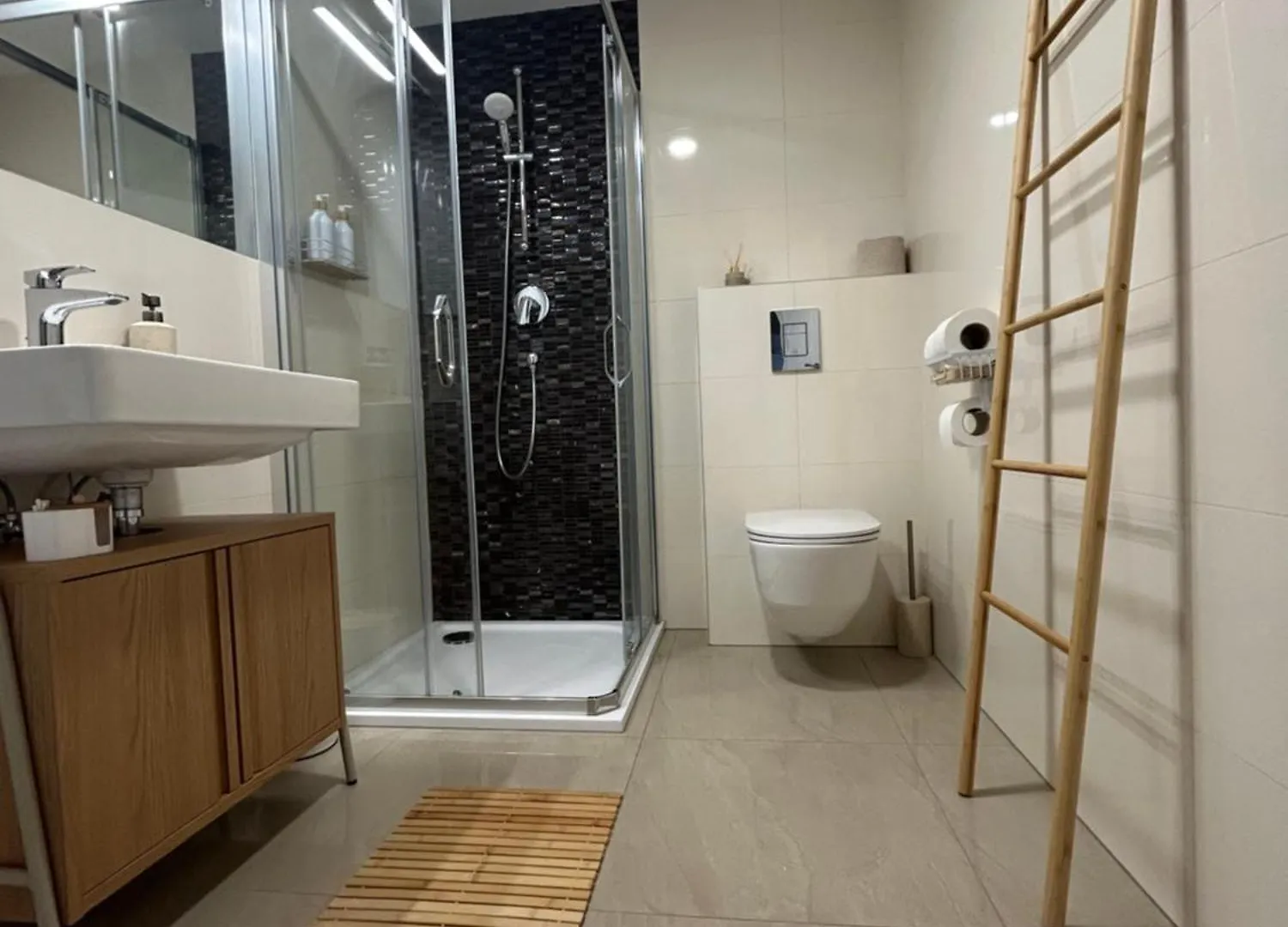 Modern Flat In Iconic Location Lägenhet Prag Tjeckien